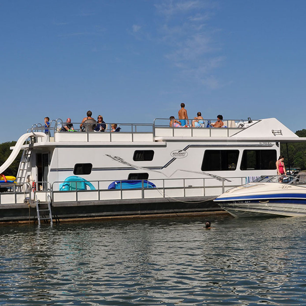 Party Houseboat Smith Mountain Lake Houseboat Rentals at Parrot Cove