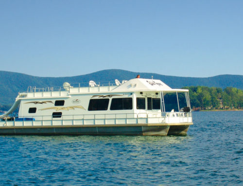 Houseboat Smith Mountain Lake